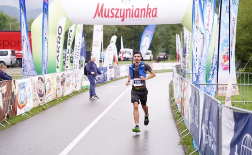 Jest zwycięzca Biegu 7 Dolin na 100 km! Dotarł do mety ze świetnym czasem [WIDEO] - 18